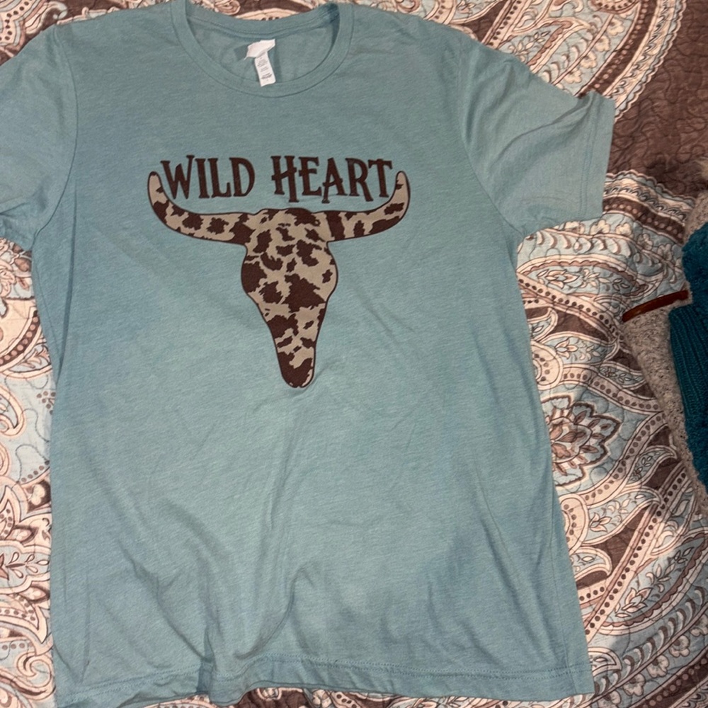 Bella canvas tee